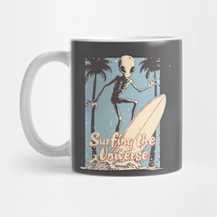 Alien surfing 88091 Mug